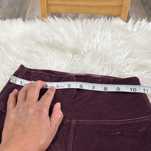 Lululemon Plush Velvet Leggings in Rich Burgundy Size 4 - Picture 4 of 8